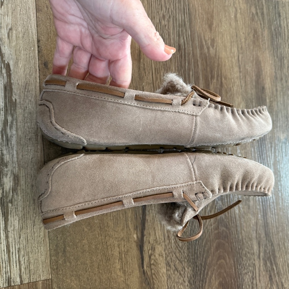 UGG Brown Suede Moccasin Slippers 8 - Picture 6 of 8